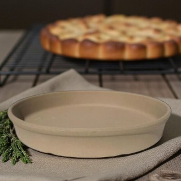 The Pampered Chef Deep Dish Baker - Picture 1 of 6